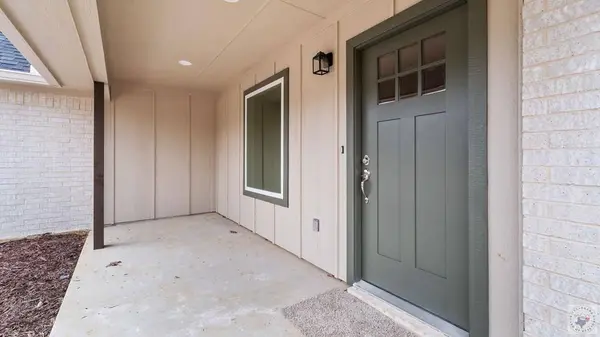 800 9th Street, Hooks, TX 75561