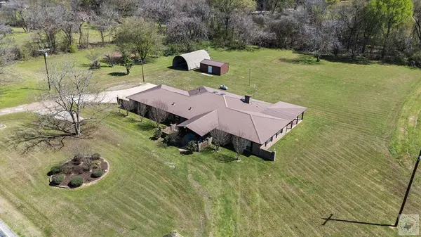 3984 FM 1398, Hooks, TX 75561