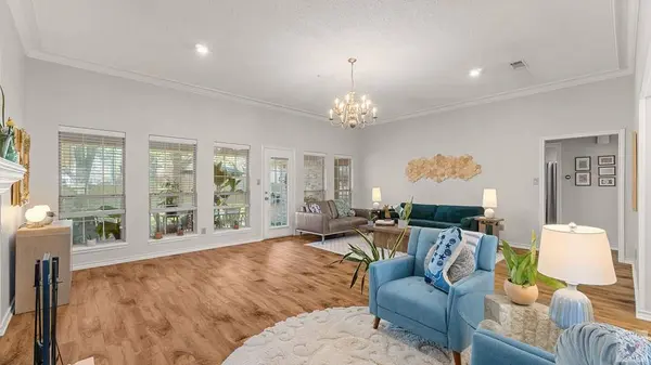 5800 Stoneridge Dr, Texarkana, TX 75503