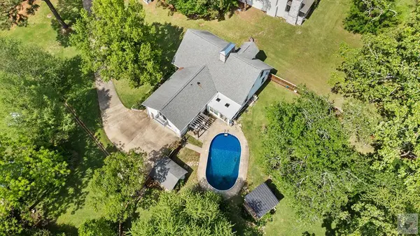 8 Pine Ridge Cir, Texarkana, TX 75503