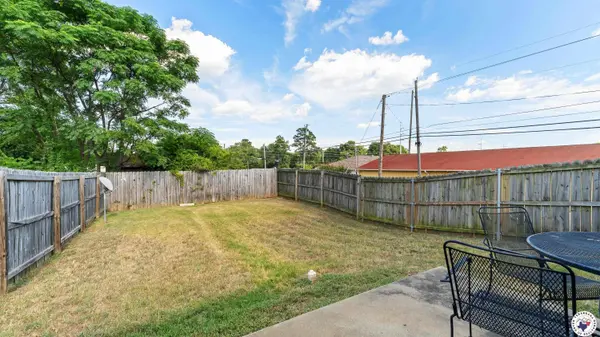 3702 Linden St, Texarkana, AR 71854
