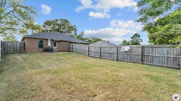 3702 Linden St, Texarkana, AR 71854