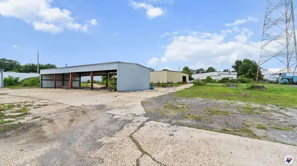 1220 13th Street, Texarkana, TX 75501