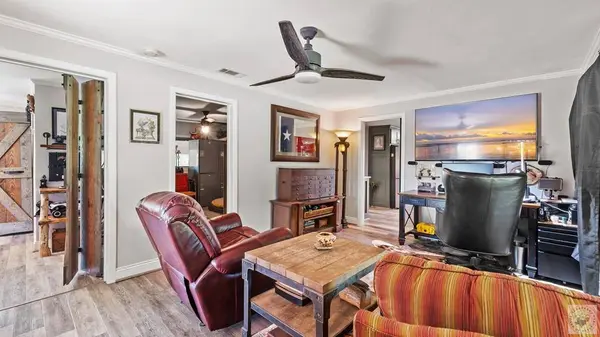 4062 CR 3401, Avery, TX 75554