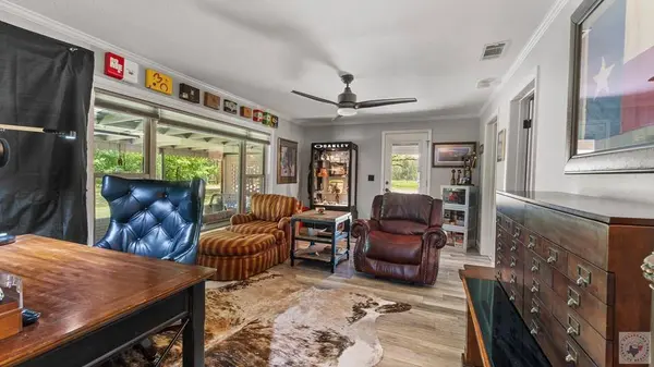 4062 CR 3401, Avery, TX 75554