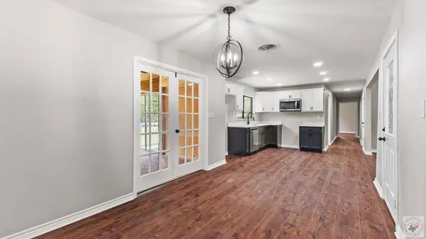 101 Roosevelt, Hooks, TX 75561