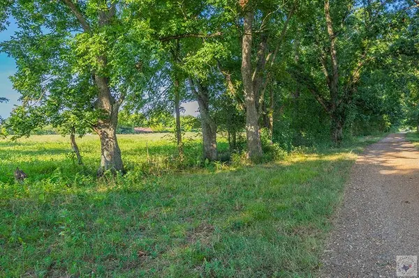 0 Private Road 1059