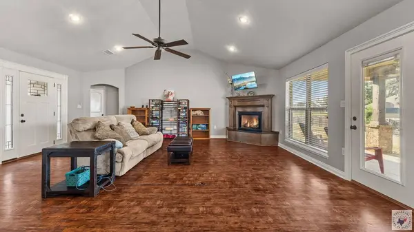 4307 Magee Dr, Texarkana, AR 71854