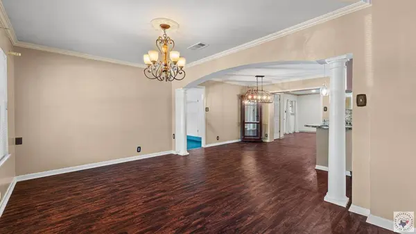 1706 Liddell Ln, Texarkana, TX 75501
