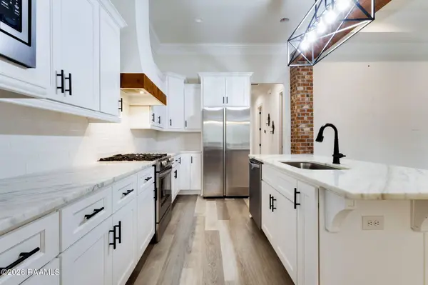 210 Treescape DR, Lafayette, LA 70508