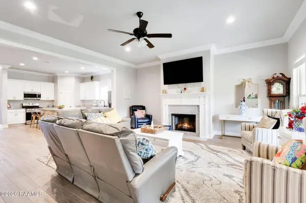 129 Wild Cherry LN, Lafayette, LA 70508