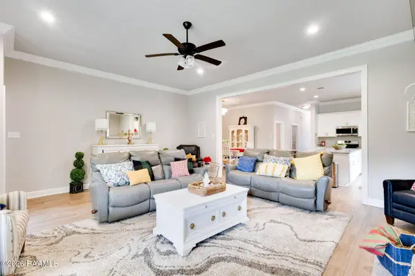 129 Wild Cherry LN, Lafayette, LA 70508