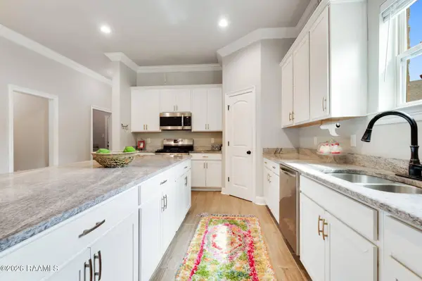 129 Wild Cherry LN, Lafayette, LA 70508