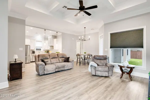 203 Olivewood DR, Lafayette, LA 70508