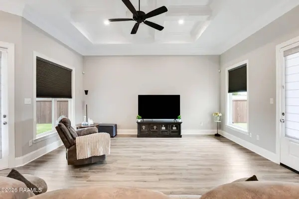 203 Olivewood DR, Lafayette, LA 70508