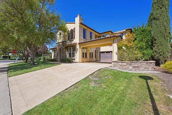 300 Katarina LN, Folsom, CA 95630