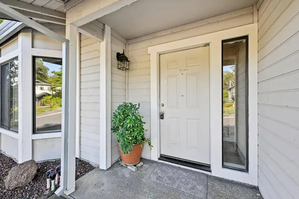 109 Johnston CT, Folsom, CA 95630