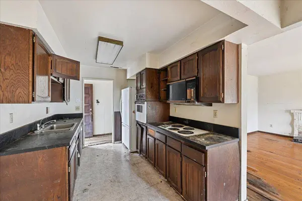 2318 Pamela LN, Sacramento, CA 95825