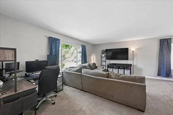 1221 Rudger WAY, Sacramento, CA 95833