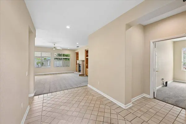 1605 Gingersnap LN, Lincoln, CA 95648