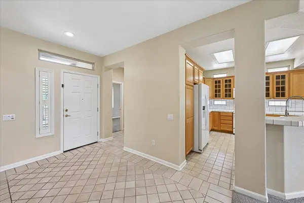 1605 Gingersnap LN, Lincoln, CA 95648