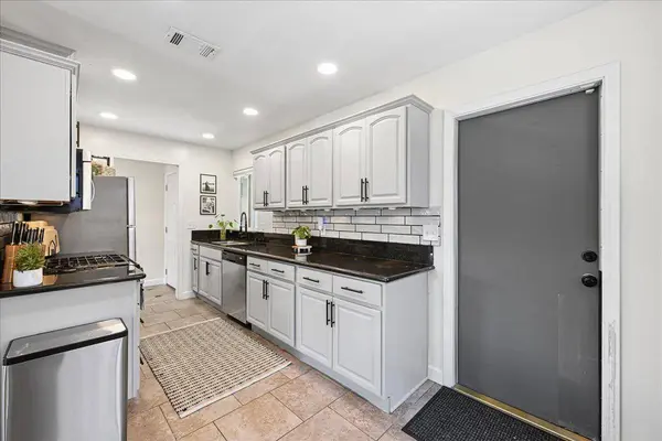 7724 Spring Valley AVE, Citrus Heights, CA 95610