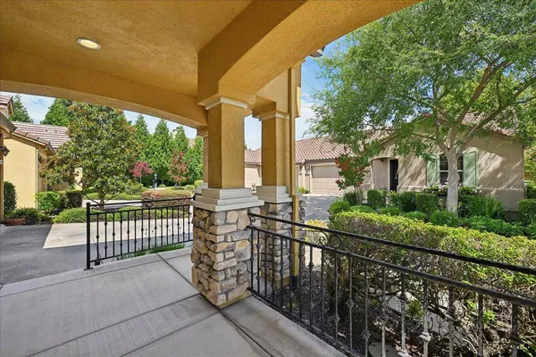1537 Marseille LN, Roseville, CA 95747