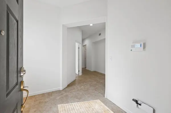 9452 N Kiefer BLVD, Sacramento, CA 95826