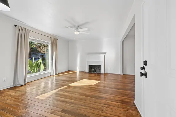 3801 Y ST, Sacramento, CA 95817