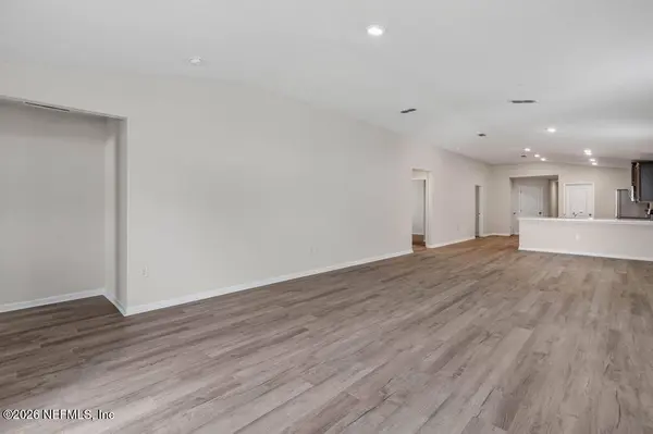 8076 DANCING FOX ST, Jacksonville, FL 32222