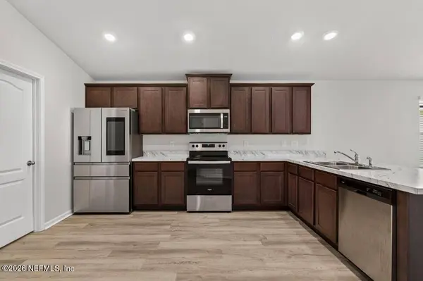 8076 DANCING FOX ST, Jacksonville, FL 32222