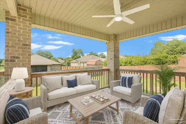 5978 Rustic Ridge Cir, Milton, FL 32570