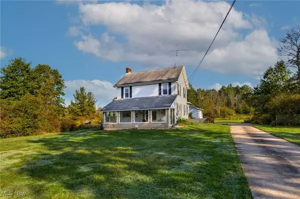 634 Bristol Champion Townline RD NE, Bristolville, OH 44402