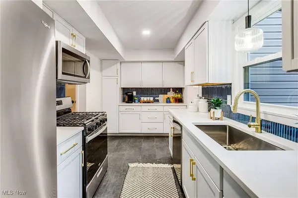 3691 Lyntz Townline RD SW, Lordstown, OH 44481