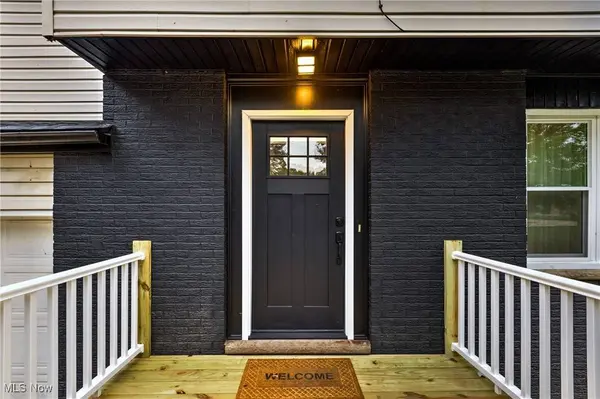 3691 Lyntz Townline RD SW, Lordstown, OH 44481