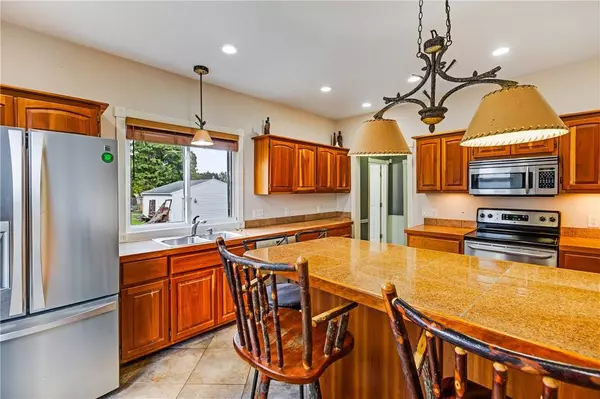 305 N Vine St, New Castle, PA 16101