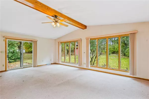 207 Orchard Terrace Dr, Wilmington Twp, PA 16142