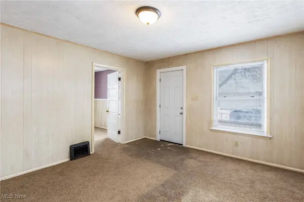 100 Gordon ST, Girard, OH 44420