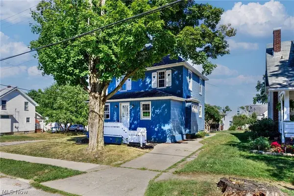 203 Hager ST, Hubbard, OH 44425