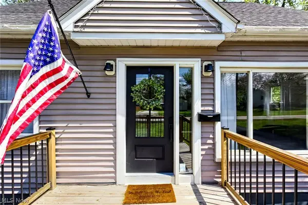 1424 Clemmens AVE NW, Warren, OH 44485