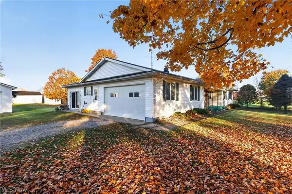 8977 Delin Thomas RD, Kinsman, OH 44428