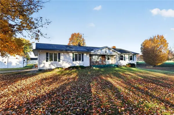 8977 Delin Thomas RD, Kinsman, OH 44428