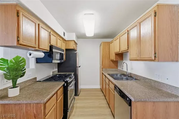 3318 N Decatur BLVD #2082, Las Vegas, NV 89130