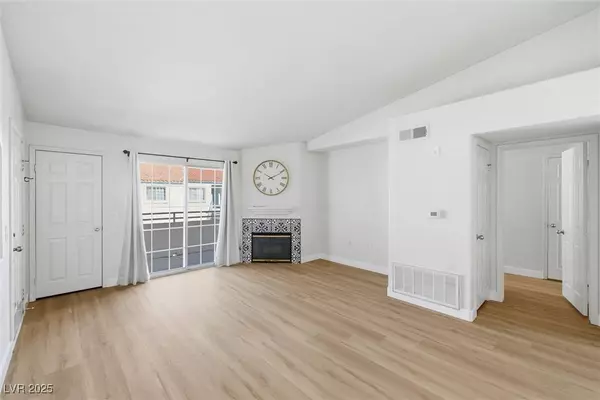 3318 N Decatur BLVD #2082, Las Vegas, NV 89130