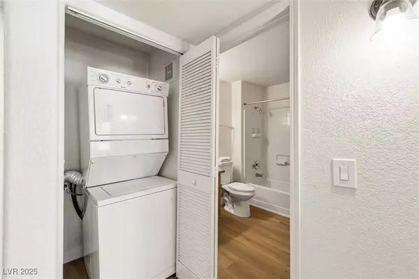 3318 N Decatur BLVD #2082, Las Vegas, NV 89130