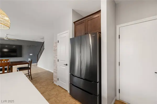 5623 Weeping Wall ST, North Las Vegas, NV 89031