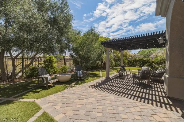 1888 Canvas Edge DR, Henderson, NV 89044