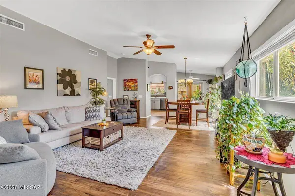 9491 E Bench Mark Loop, Tucson, AZ 85747