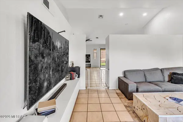 9979 E Banister Dr, Tucson, AZ 85730