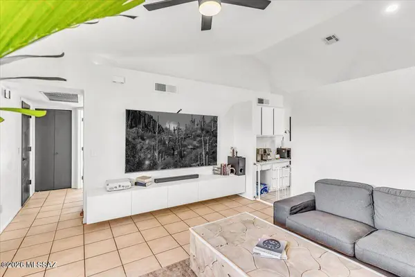9979 E Banister Dr, Tucson, AZ 85730